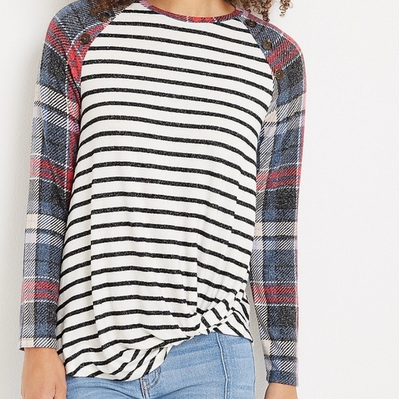 Maurices Plus Size 0X Striped Front Knot Button Tee – Casual & Flattering - Picture 6 of 6